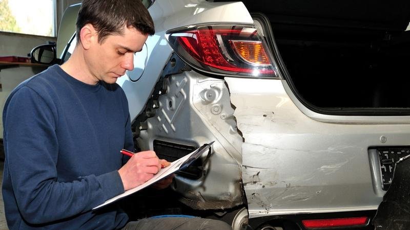 Collision_repair_shop-min.2e16d0ba.fill-800x450